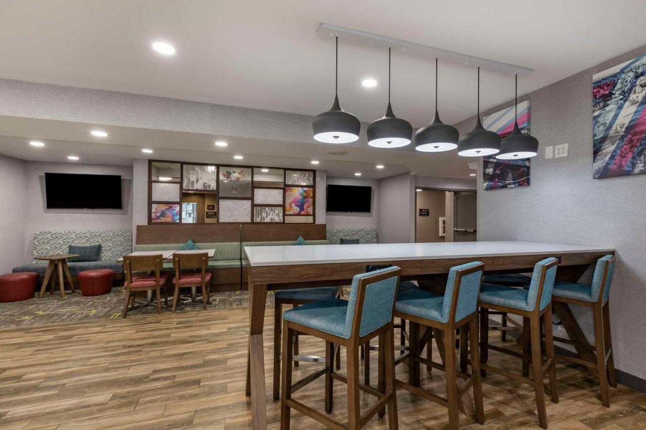 Hampton Inn Fort Collins Esterno foto